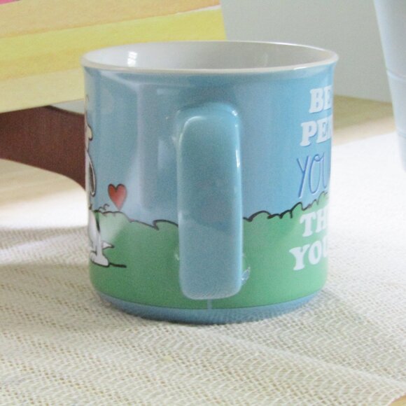 2020 Peanuts, Charlie Brown with Snoopy Ceramic Soup/Hot Cocoa Mug EUC - Picture 6 of 7